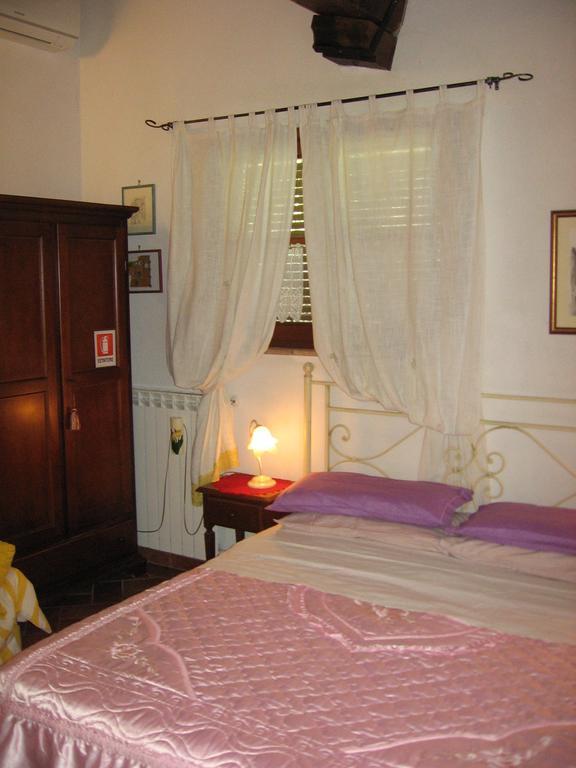Hotel La Capanna Di Sovestro San Gimignano Pokoj fotografie